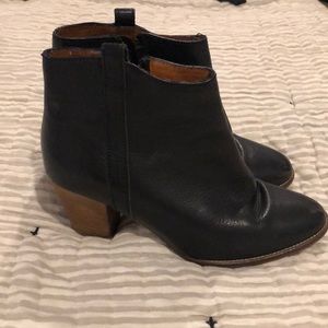 Madewell leather bootie